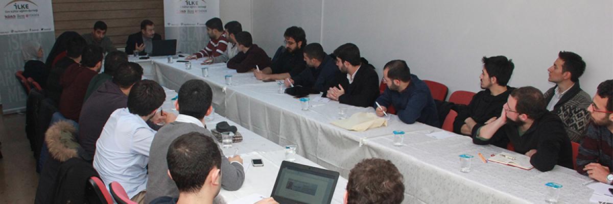 İKAM Konferans Serisinin İkincisi Monzer Kahf ile Gerçekleşti